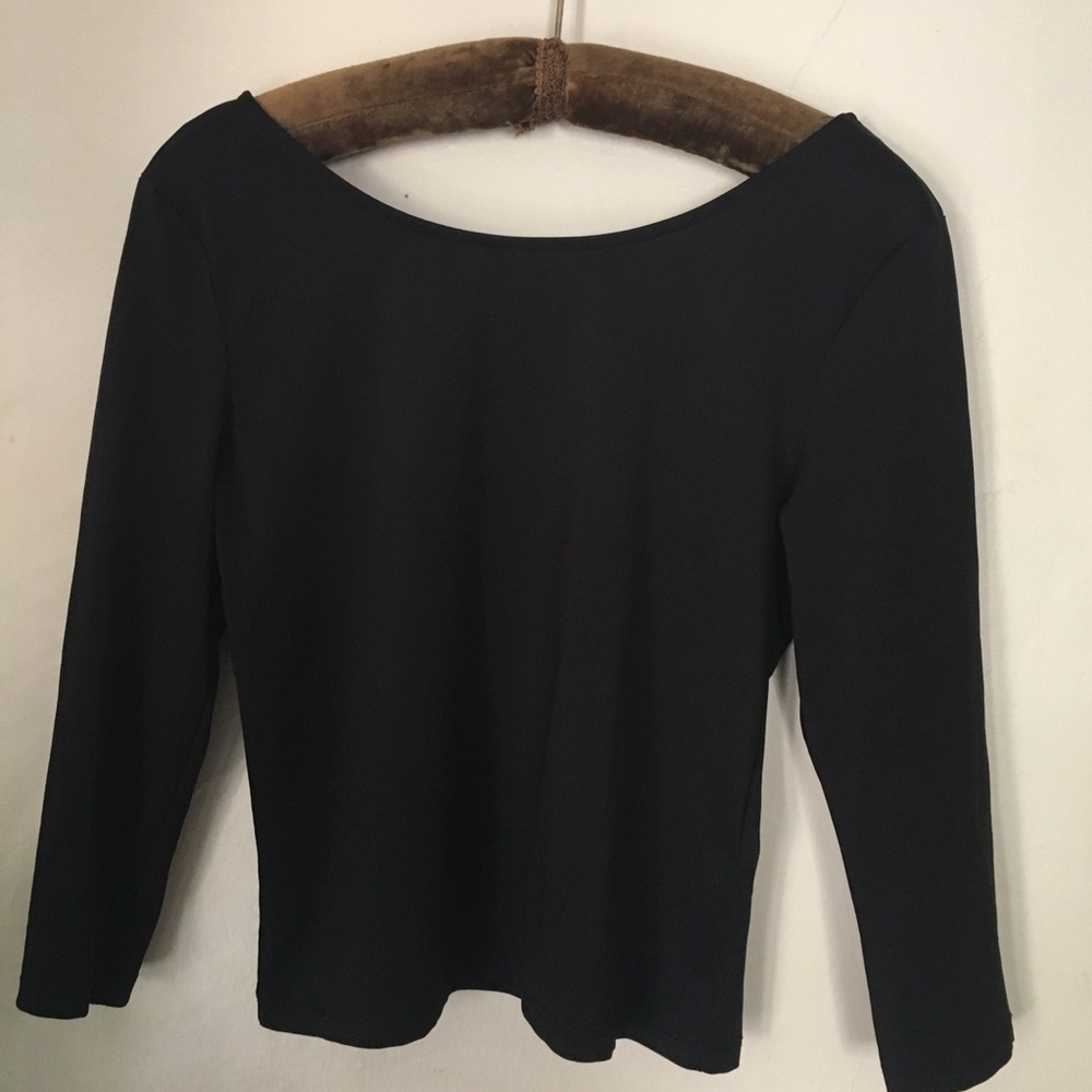 Divided Scoop Neck 3/4 sleeve